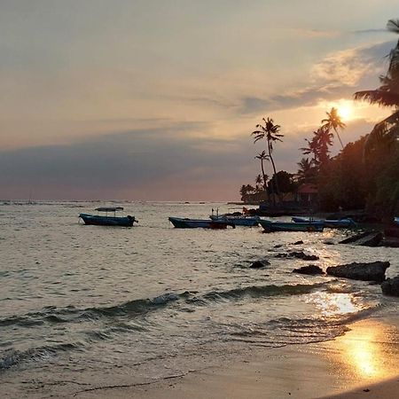 Beach Paradise Hotel Matara Eksteriør billede