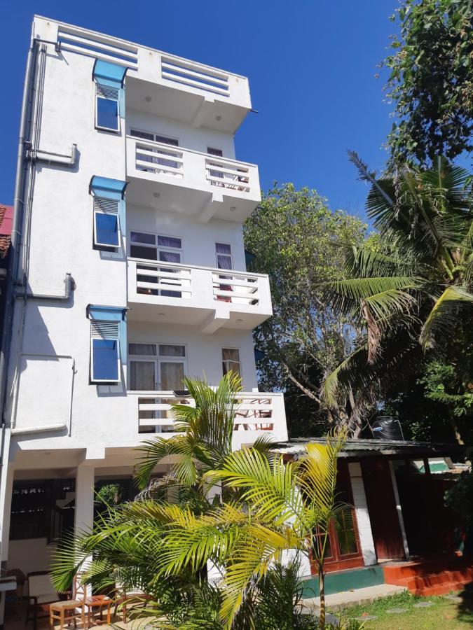 Beach Paradise Hotel Matara Eksteriør billede